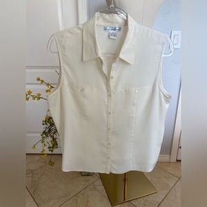 100% silk EUC Anna and Frank button up sleeveless beige blouse size XL